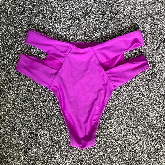 Express Purple Cut-Out Swimsuit Bottoms | Size Large - Picture 6 of 6